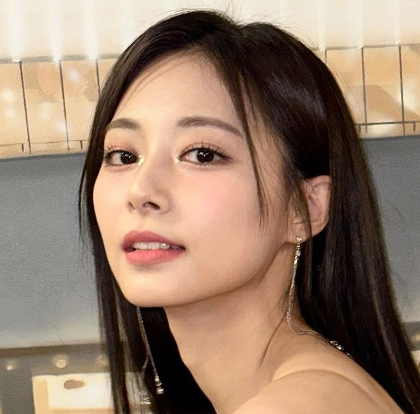 TWICEツウィ、来日も〝しのぶ気ゼロ〟街中での姿にネット騒然「さすが