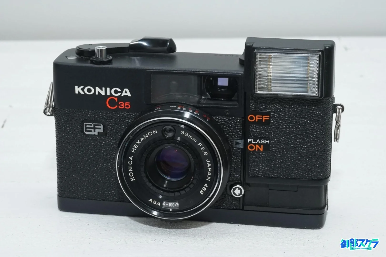 Konica C35EF（ピッカリコニカ）と写真家 増山たづ子さんの話 – 御部