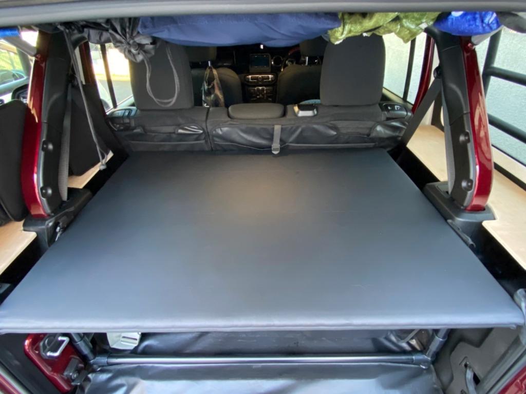 JLラングラーに自作のベッドキット完成！｜ジープ横浜青葉スタッフ