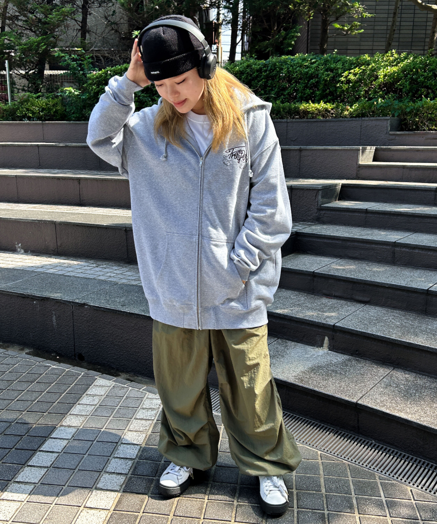 A'GEM/9 × .kom『FREEDEE/フリーディー』スニーカーデザインジップ