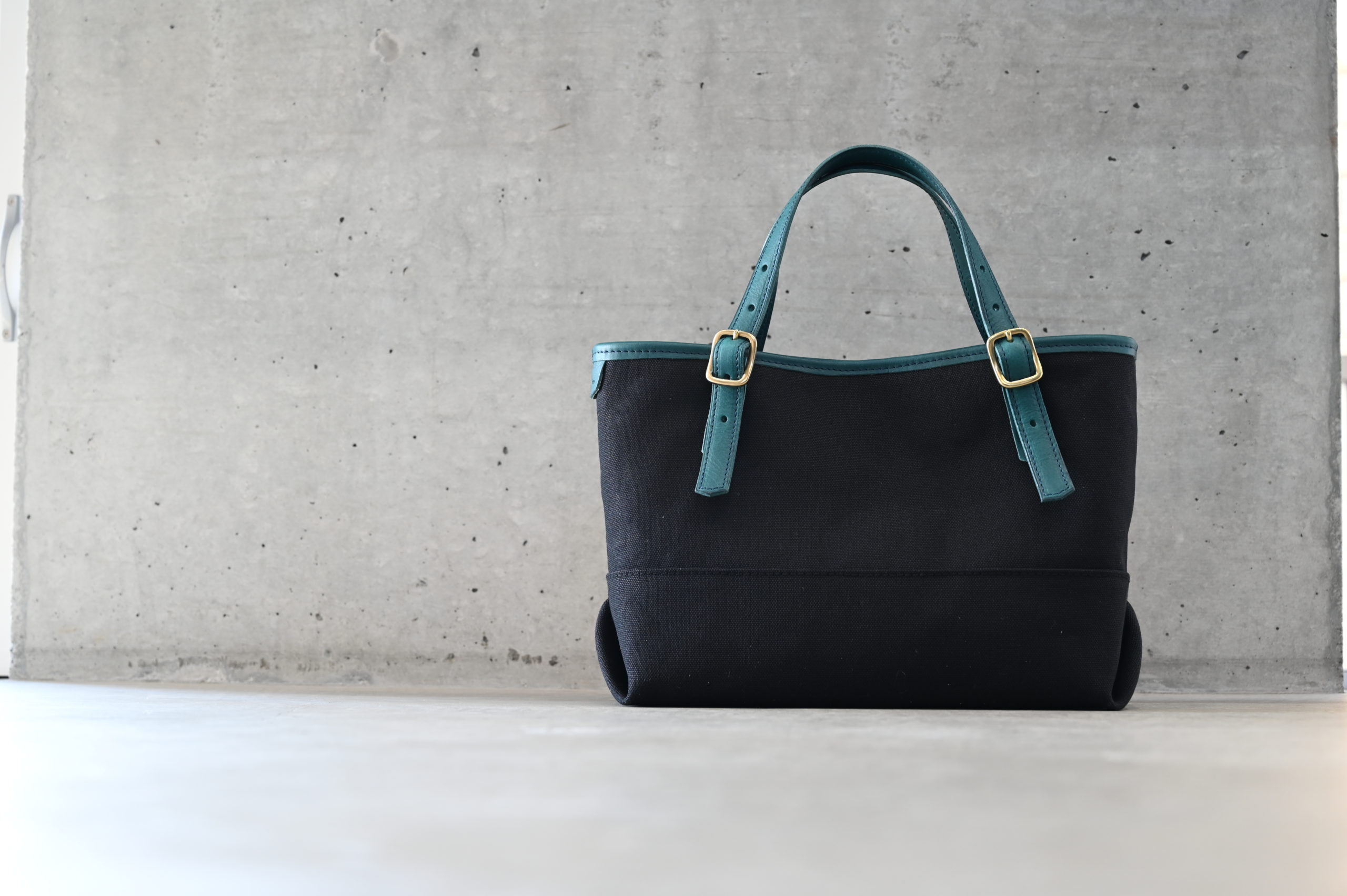 帆布と革のミニマルトート | ONES WORKER ワンズワーカー