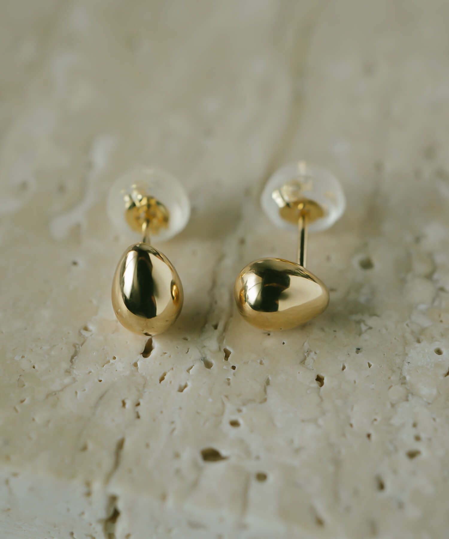 K18 Tiny Studs Earrings MOLLICA GRAND -モリカ グラン- | Ops