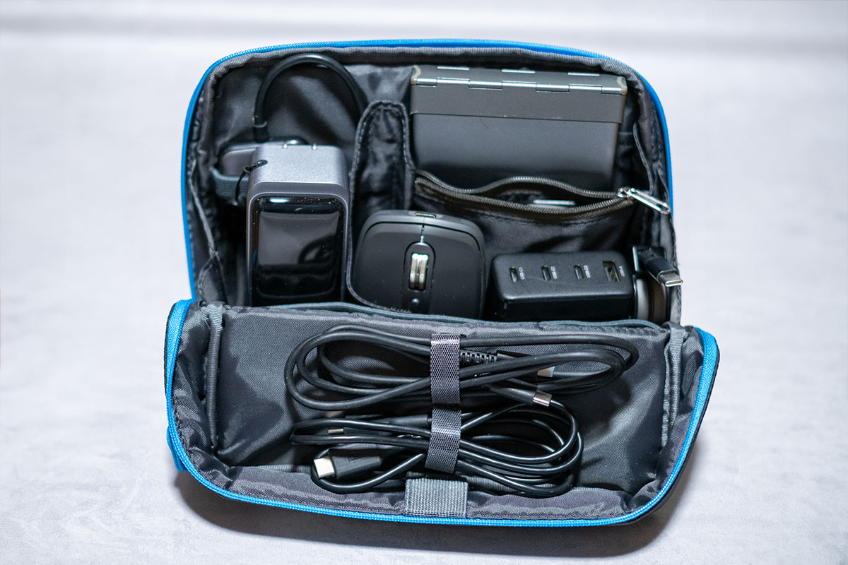 Anker Smart Pouch レビュー：コクヨと共同開発の小物ポーチ！ポケット