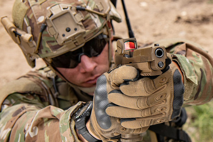 シグ・ザウエル M17 / M18 専用のドットサイト ROMEO M17 がデビュー