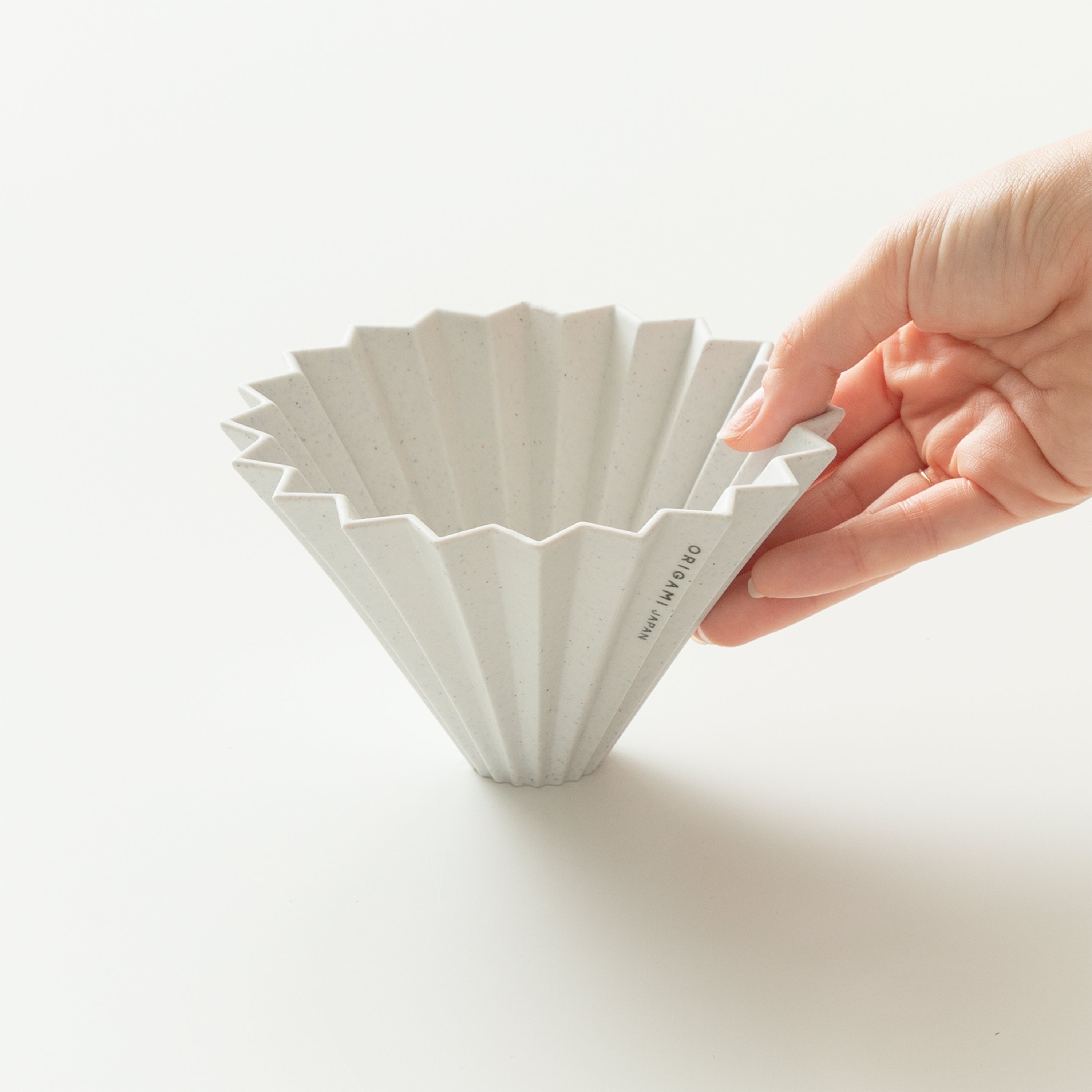 ORIGAMI 公式】 リワーク ドリッパー M /ReWork Dripper M – ORIGAMI