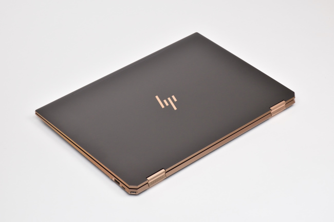 HP Spectre x360 15-df0000 レビュー 魅力あふれるデザインとパワフル
