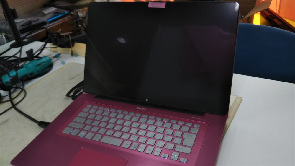 画面の映らないソニーのVAIO SVF15N1A1J。: 金沢市のパソコン修理専門