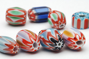 シェブロンと呼ばれるとんぼ玉/トレードビーズ/アンティークビーズ