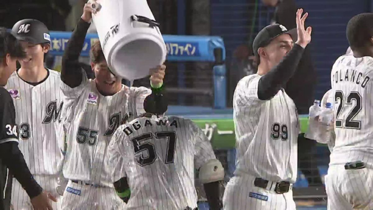 小川龍成の押し出し四球でサヨナラ！ 千葉ロッテが19年ぶりの10連勝