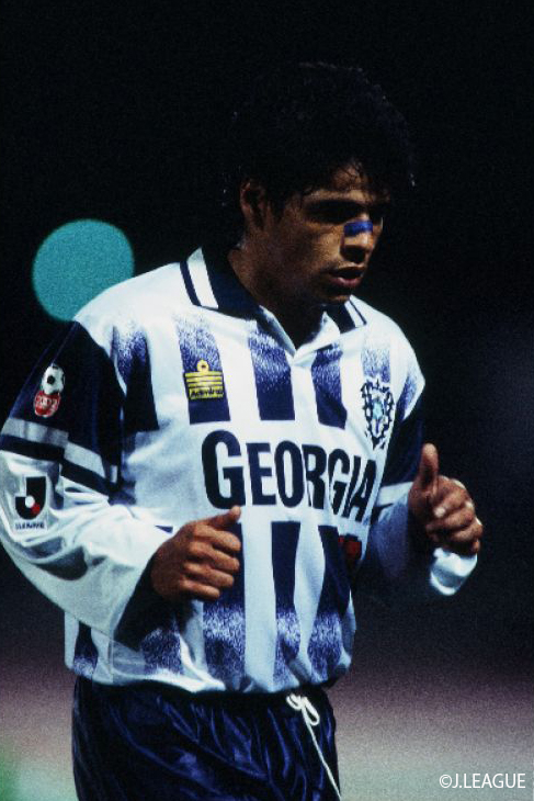 福岡ブルックス時代のサプライヤーであるAdmiral製のユニフォームを