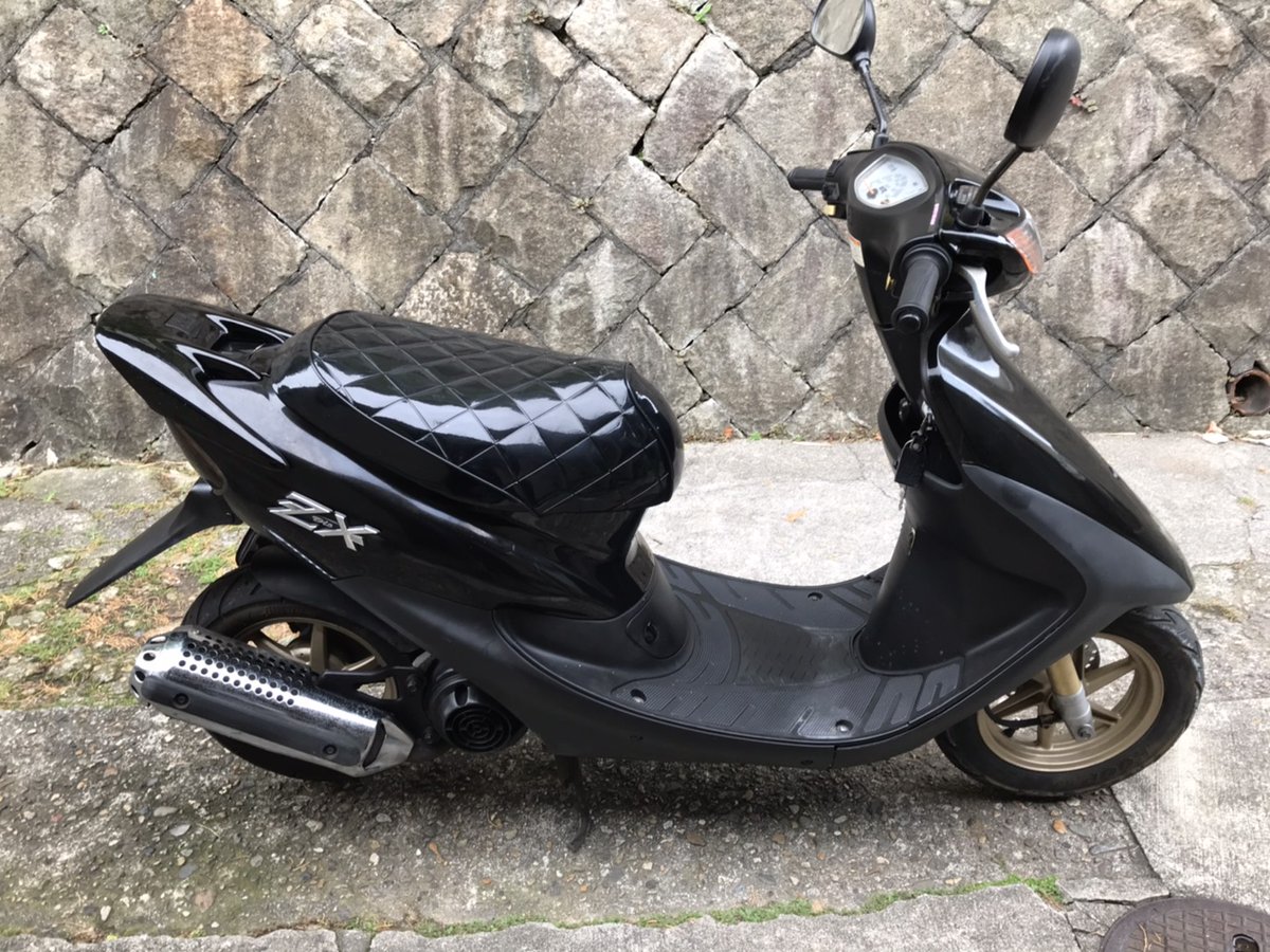 車名 黒ZX金ホイール！ 5.9万円です！ 外装 黒とてもきれい！ エナメル