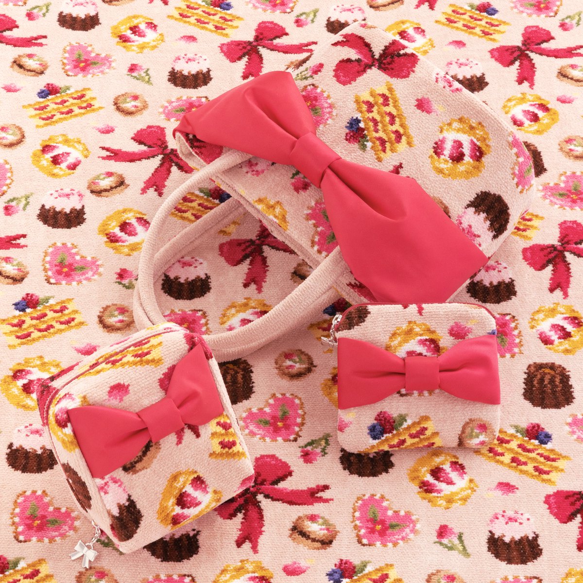 フェイラー 新作情報 ＼ 🎀明後日10/18(水)発売 シュークリームや