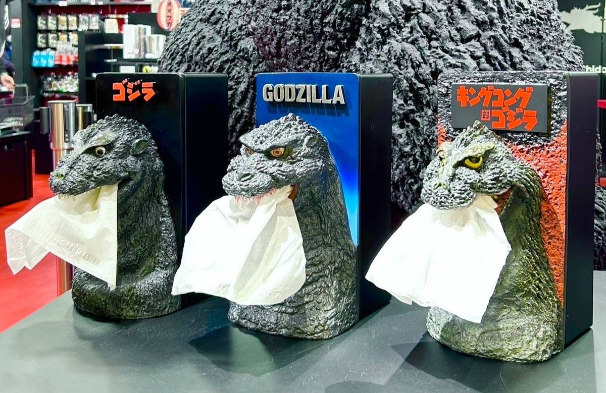 再入荷情報】 ゴジラBOXティッシュケース(各 税込6,000円)が再入荷しま