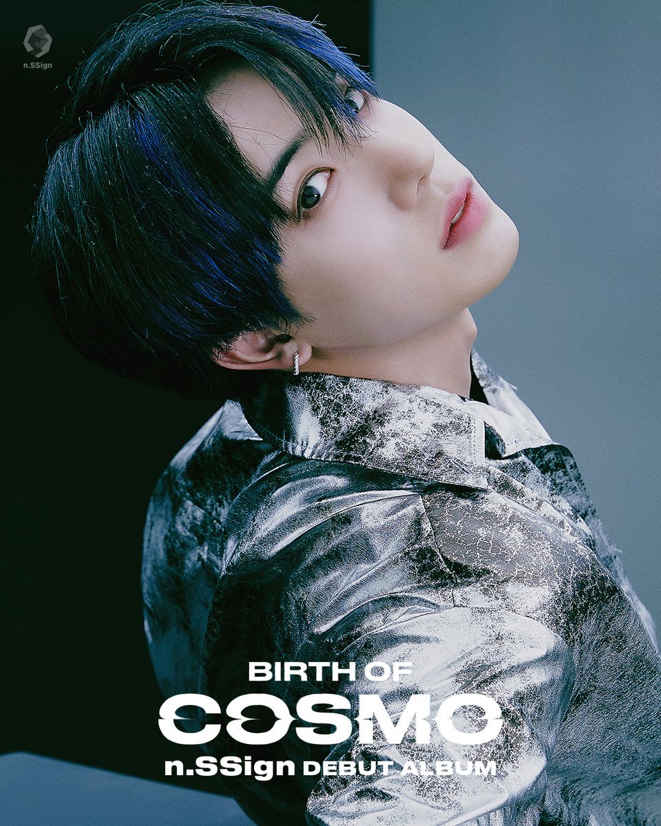 엔싸인 カズタ n.SSign ポラロイド n.SSign DEBUT ALBUM <𝗕𝗜𝗥𝗧𝗛 𝗢𝗙 𝗖𝗢𝗦𝗠𝗢> CONCEPT PHOTO 2