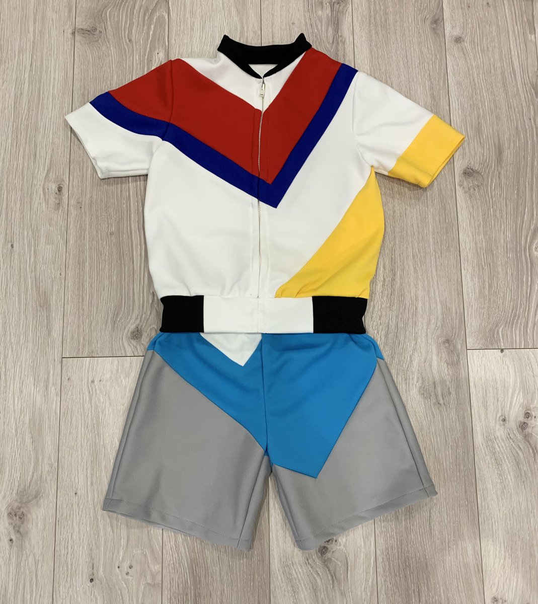 RT @wonkamako: で！！き！！た！！ スペステに着せていくぞー