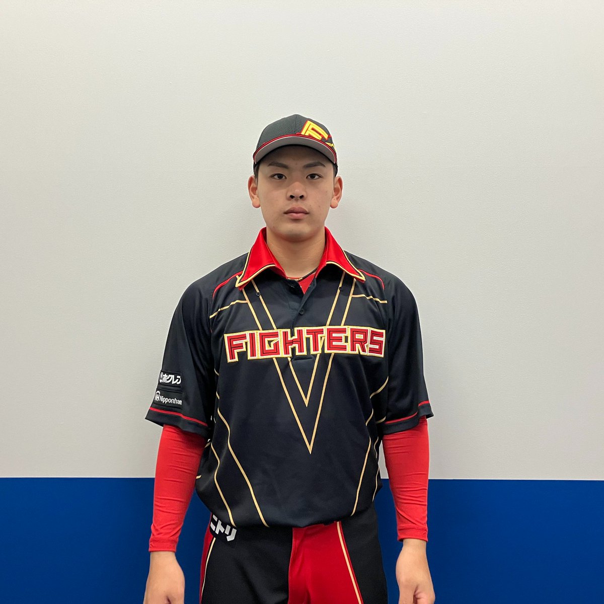 本日大活躍の #野村佑希 選手が 新庄監督デザインユニフォームを試着