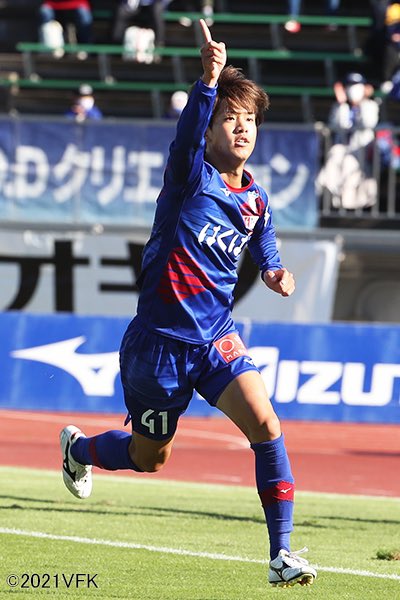 ヴァンフォーレ甲府レプリカユニフォーム長谷川元希選手２枚セット（サイン入り１枚）