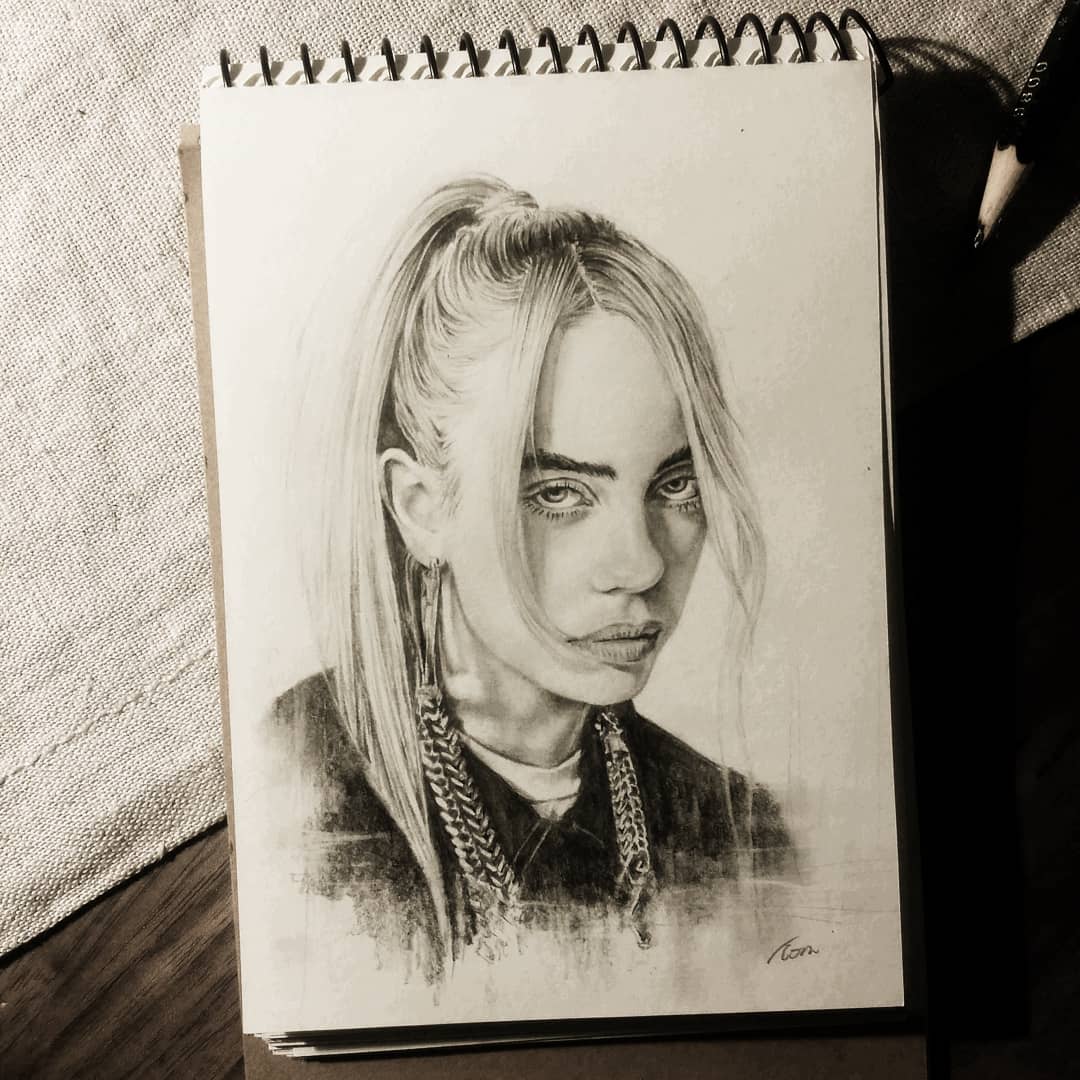 アナログ絵で魅せてみよ 鉛筆とシャーペンで絵を描いてます。 似顔絵