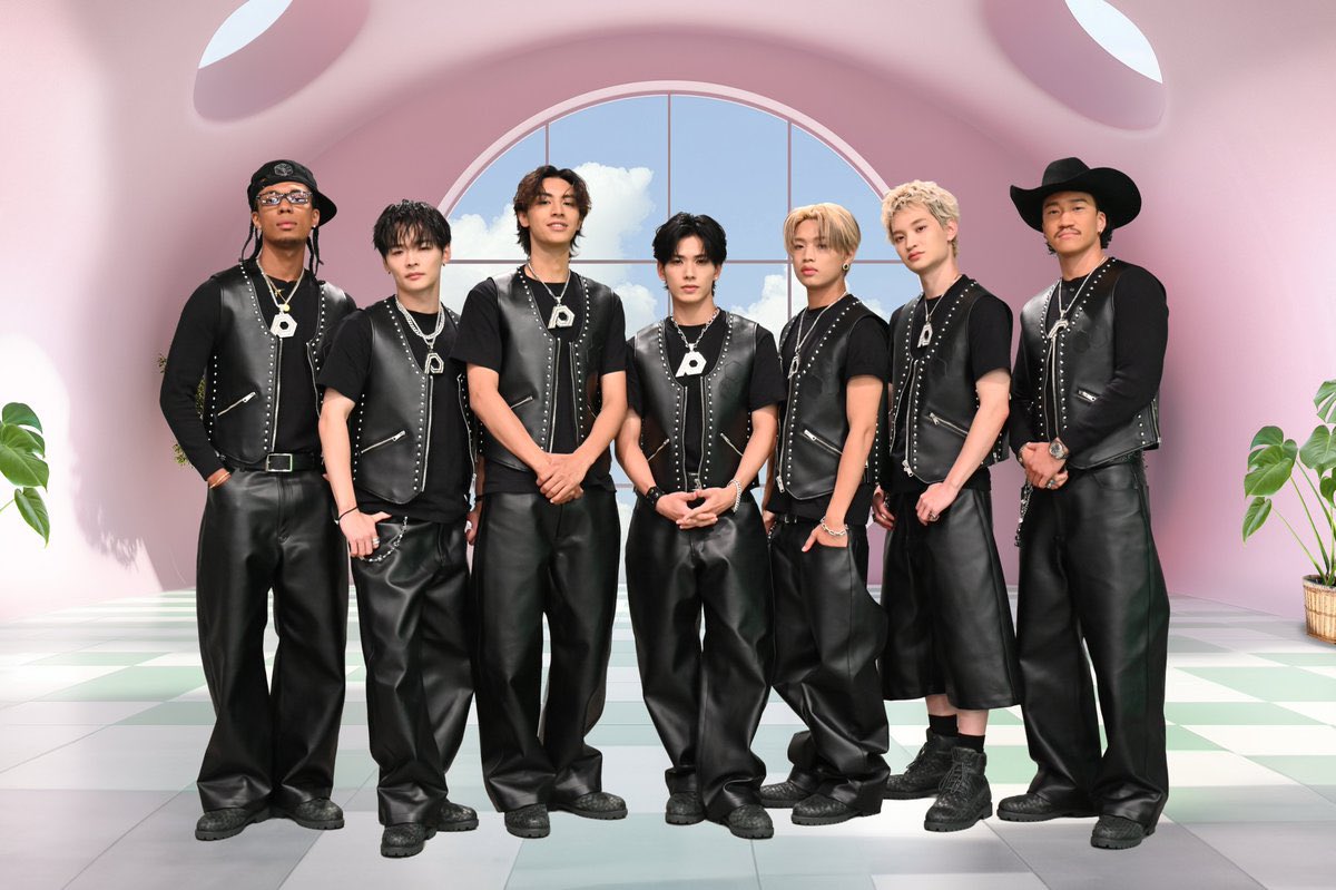 PSYCHIC FEVERが #MZINE の11月ピックアップアーティストとして出演