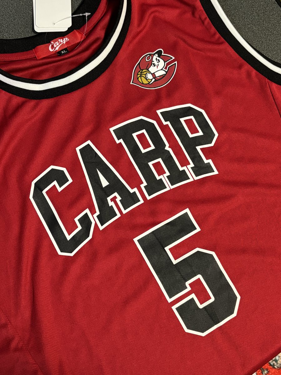 当選したカープグッズたち！ バスケ風ユニフォームええやん！