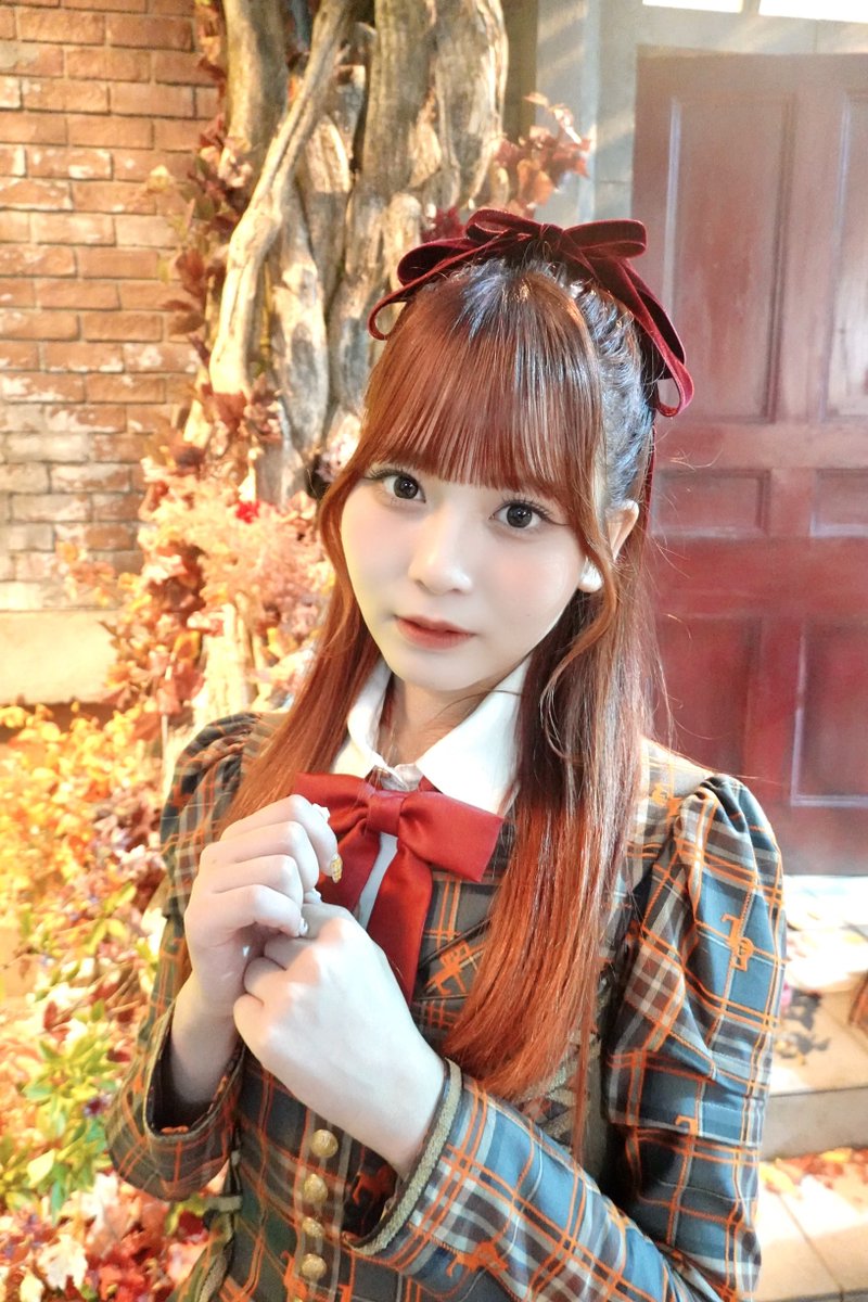 LOVE 19th single 『 ラブソングに襲われる 』 MV公開です