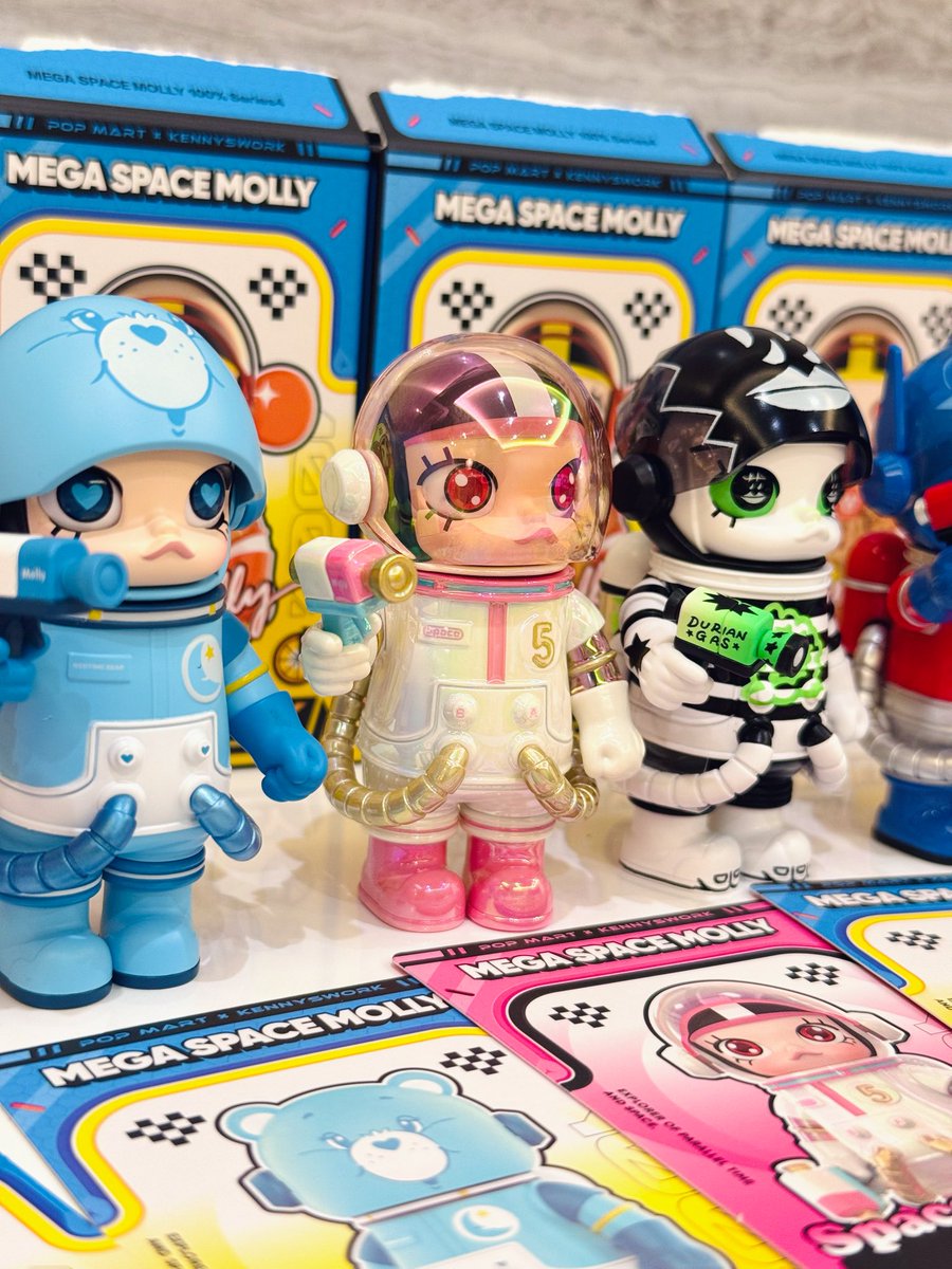 MEGA SPACE MOLLY 100% シリーズ4🤍 スペースモリーはピース買い楽しむ