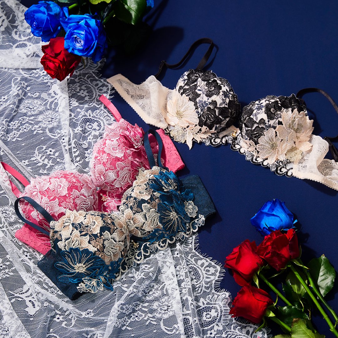 フィッティングの良さが大人気の『Rich Veil Bra』。 バックのレースを