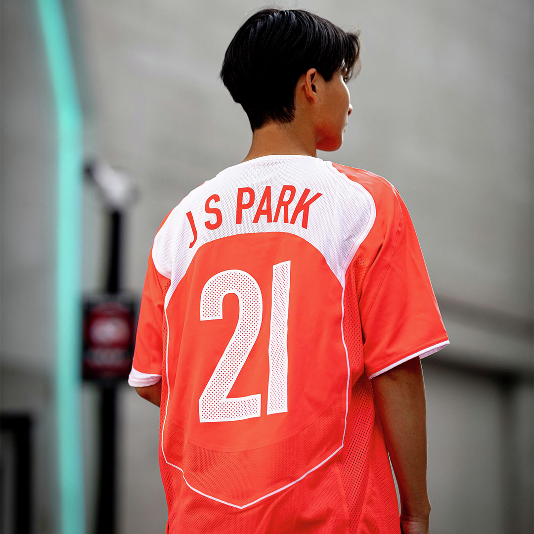 𝑵𝒊𝒌𝒆 𝑻𝑶𝑻𝑨𝑳 𝟗𝟎 𝑼𝑵𝑰𝑭𝑶𝑹𝑴 🇰🇷 2004年に着用された