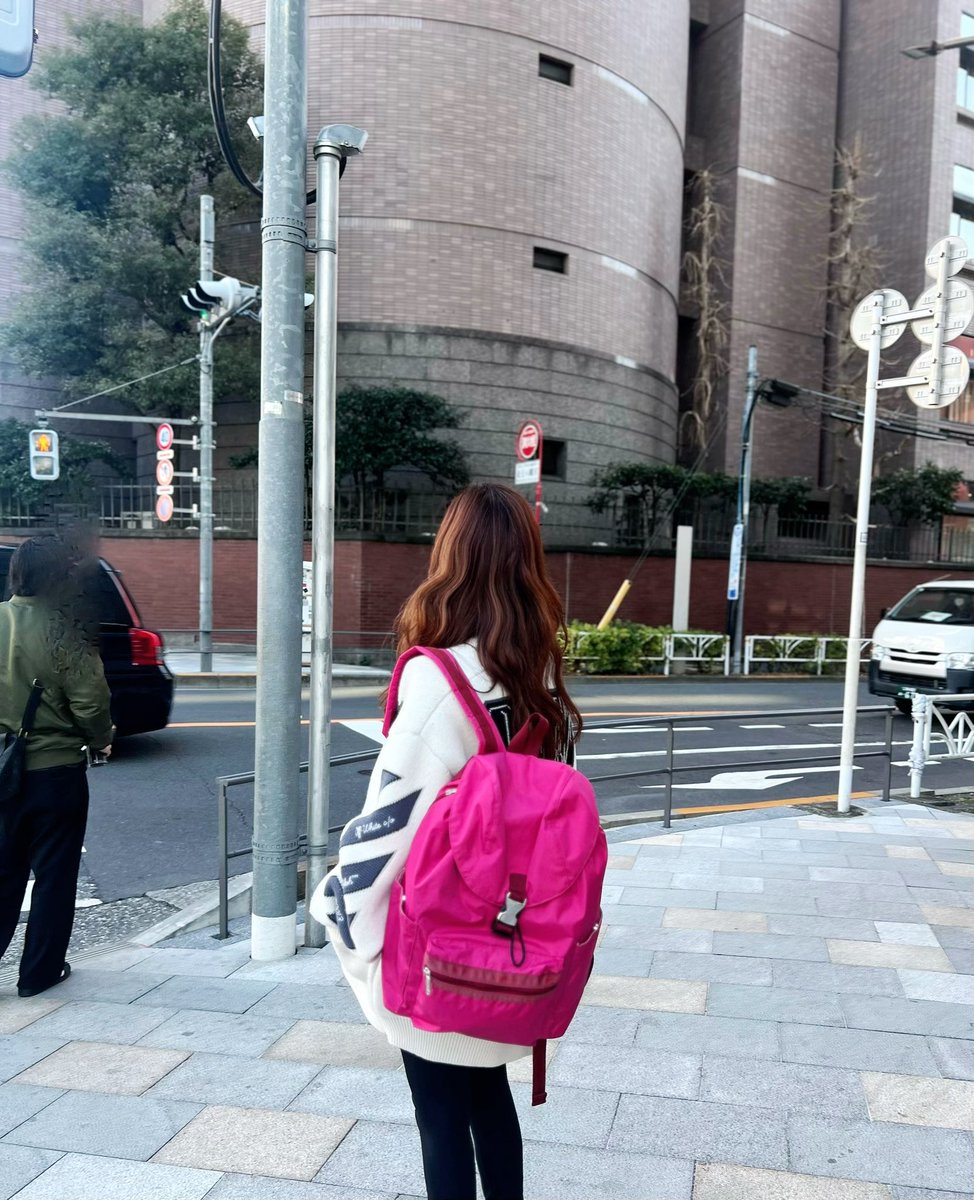 コラボのバックパック新作。 ピンクピーコック、色、かわいい