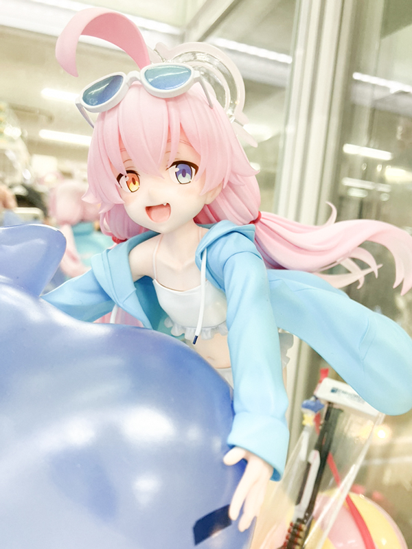 あみあみ秋葉原ラジオ会館店】 ファット・カンパニー様の「ブルー