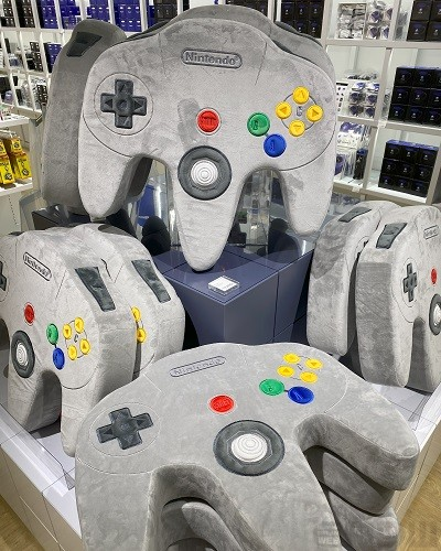 NDW更新｜コントローラーがビッグなクッションに！限定販売グッズ紹介2