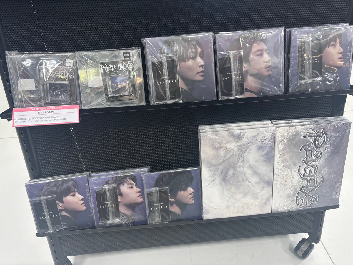 EXO】 EXO 8th Full Album: 『REVERXE』 👑COMPACT Ver. 👑PHOTOBOOK