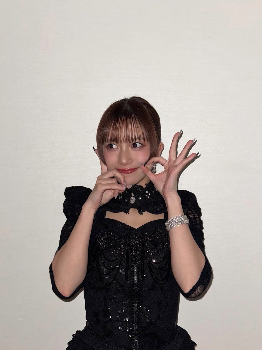 GgSUV1Ba4AA_KIt.jpg?format=jpg