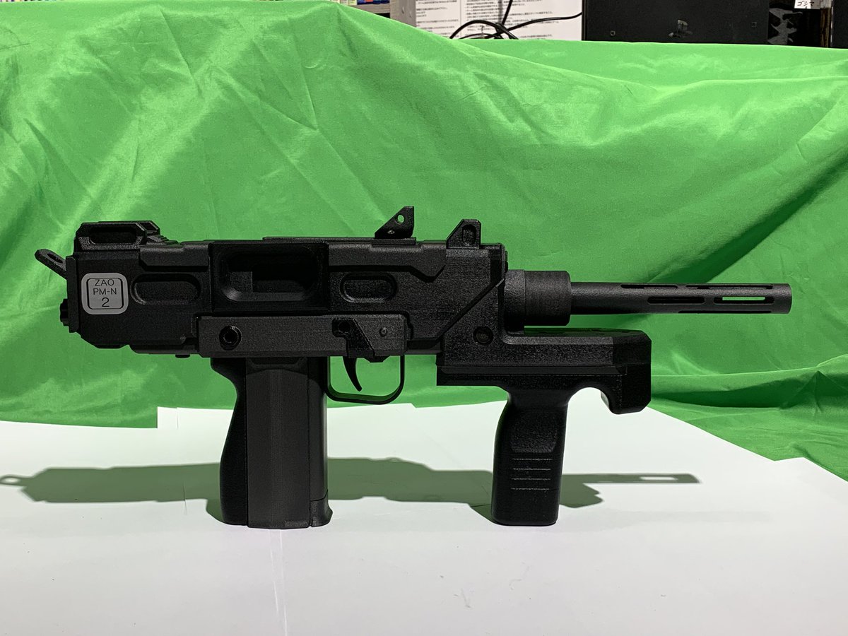 東京マルイMAC10ベース 11.4mm機関けん銃 全体のデザインをチラッとお