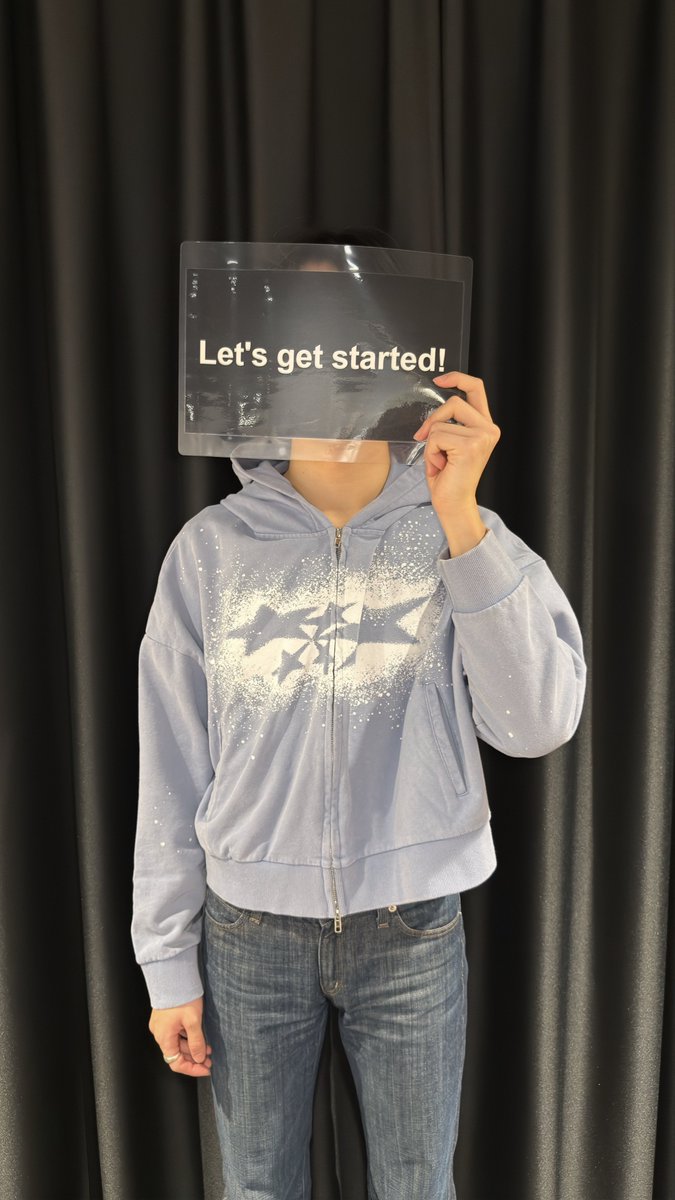 このパーカーかわいいな🩵 BESTYだけど、欲しいなー⭐️