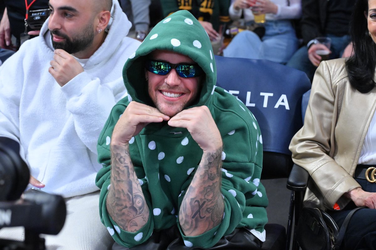 melinda 🚀 is seeing bts (@bizzlesnumb) on X