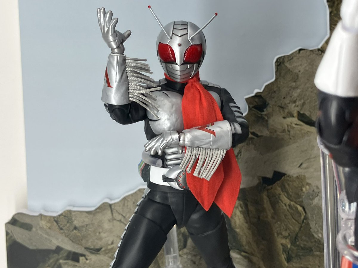 スカイライダー、スーパー1、ZXの三人は付属品とか多くなりそう