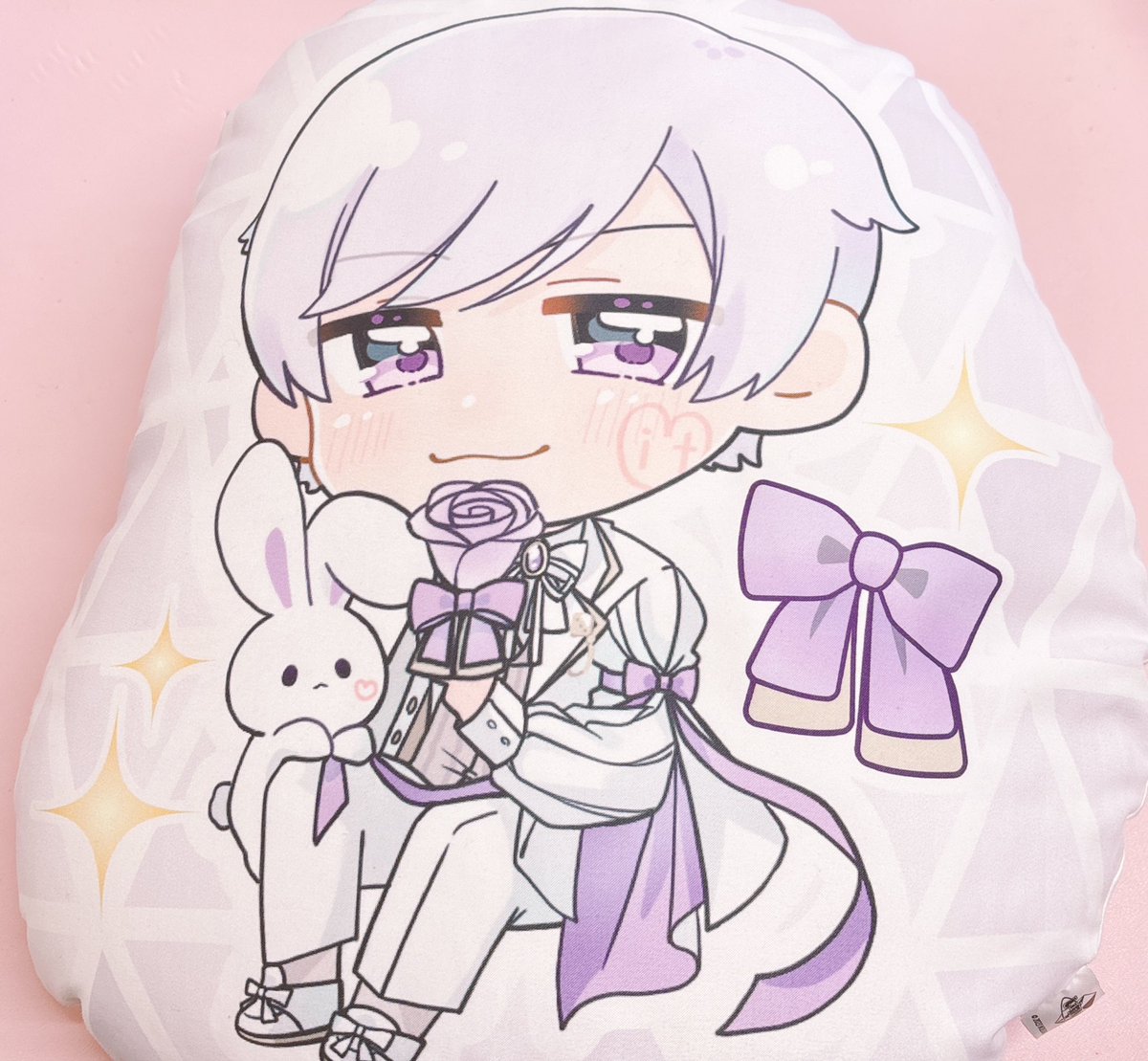 📢✨新着グッズ入荷情報✨📢 🎀いれいす🎲…初兎 クッション🎀 ▧中古品