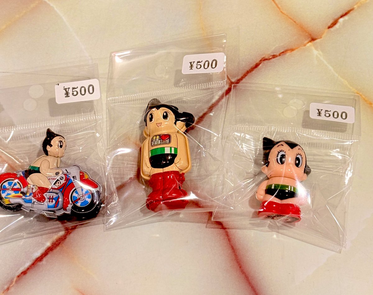 レトロ 鉄腕アトム ブリキ フィギュア 食玩 手塚治虫⭕️