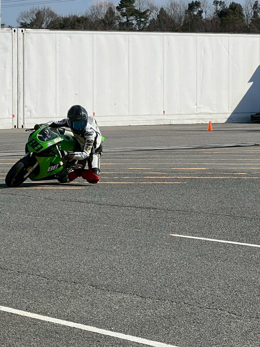 8の字苦手系女子🏍️ つま先の位置の大切さを体感しました🥺