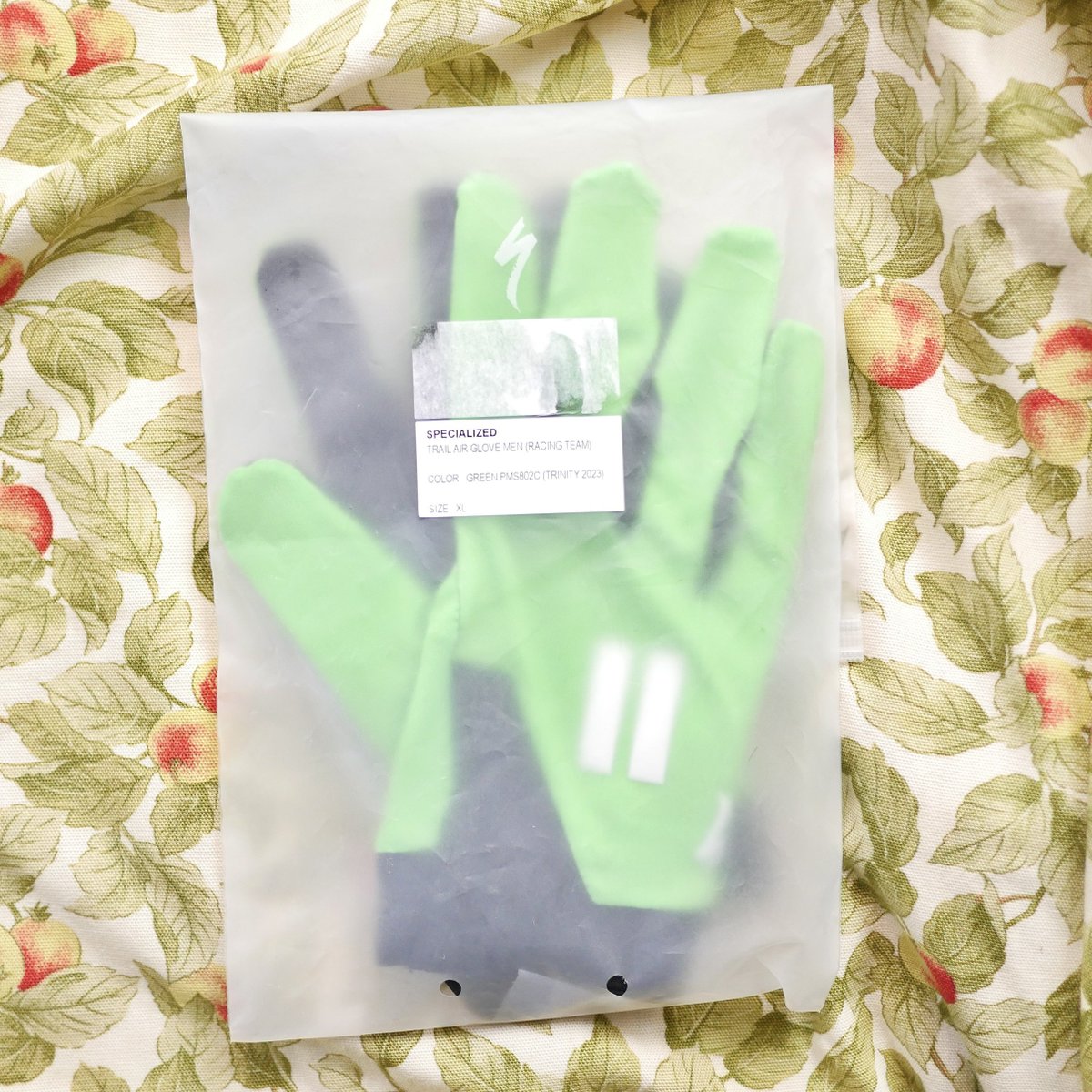 プロチーム支給品販売 トリニティレーシング トレイルエアーグローブ