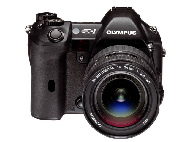 オリンパス、レンズ交換式一眼レフデジカメ「E-1」