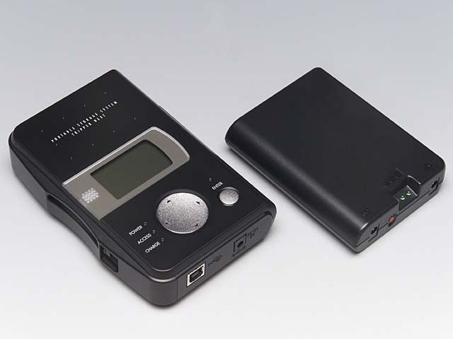 飛鳥、ポータブルフォトストレージ「Tripper Next」