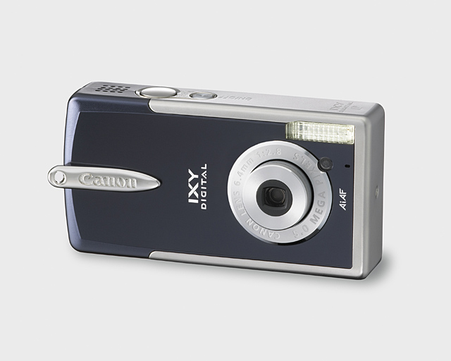 キヤノン、500万画素になった「IXY DIGITAL L2」