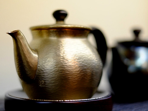 新潟・燕 本物を見よう玉川堂（ぎょくせんどう）の鎚起銅器」 : じぶん日記