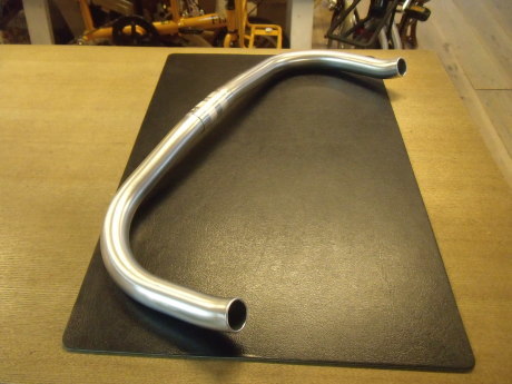 NITTOさんのおニューなブルホーンバー : 大阪土佐堀、改め南堀江の