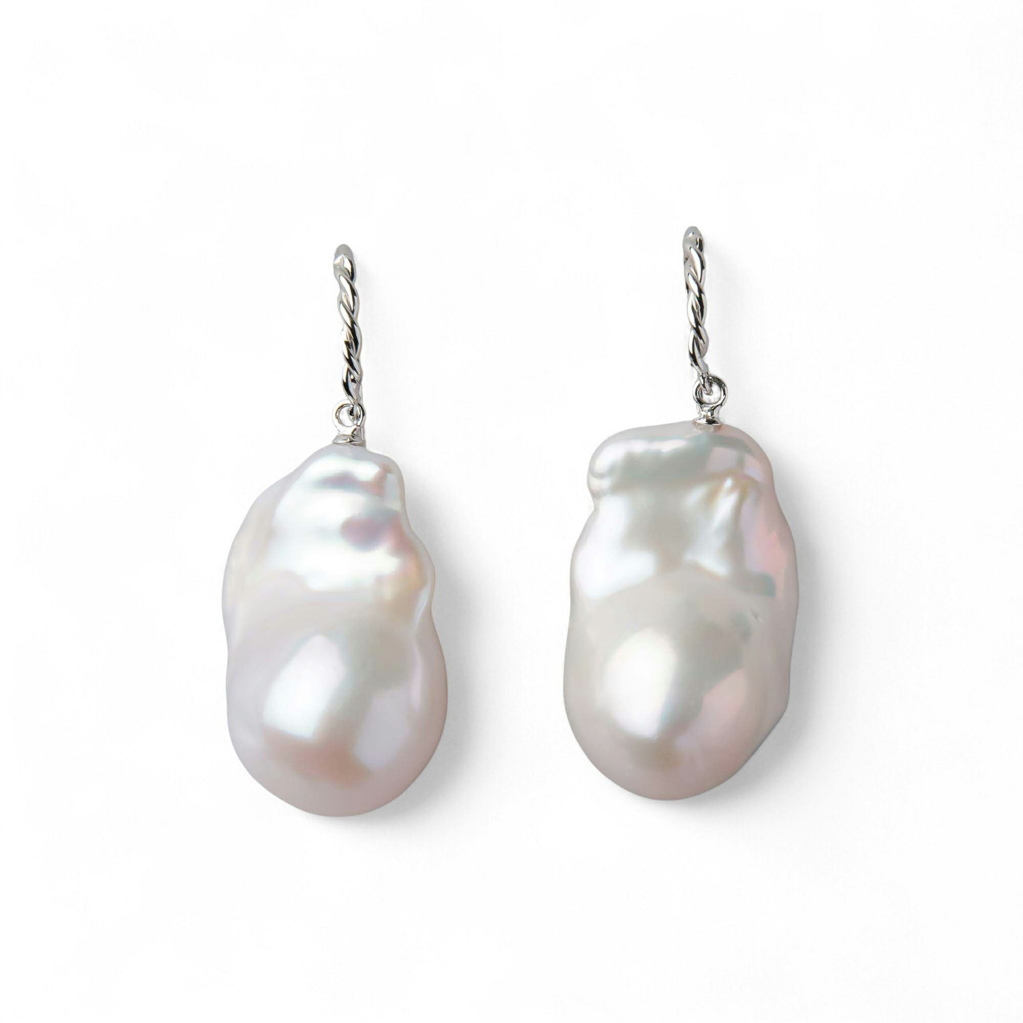 WEB限定】Unique+ 淡水真珠 ピアス 13-15mm K10WG/YG オイスター