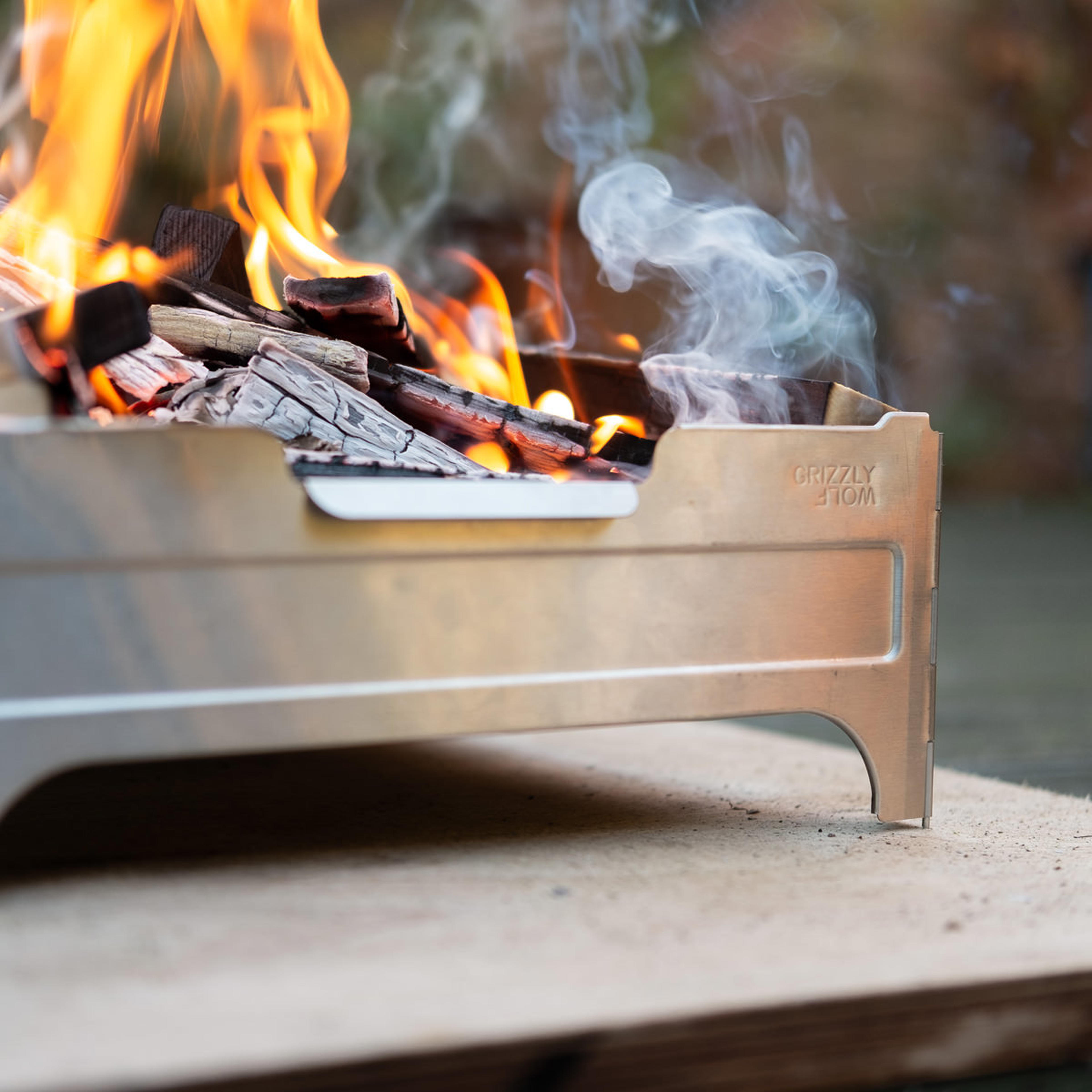 持ち運び便利な焚き火台「ファイヤーセーフ」がついに上陸！カナダ発