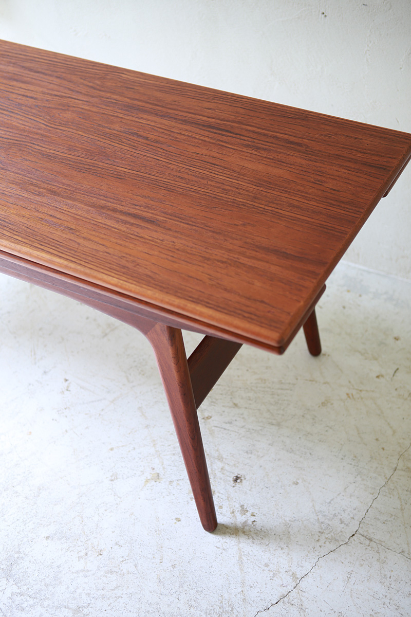 Convertible Elevator Coffee Table for Trioh | phono | 金沢 北欧