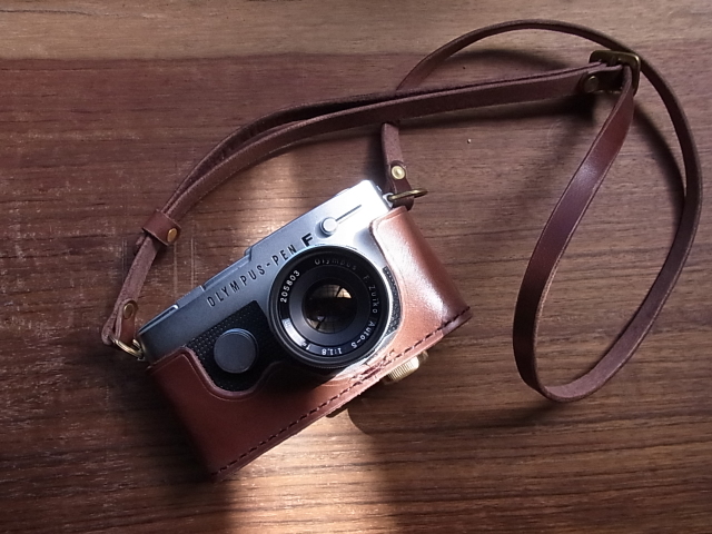 オリンパス ペン F／FT用ヌメ革カメラケース＆ストラップ PEN F